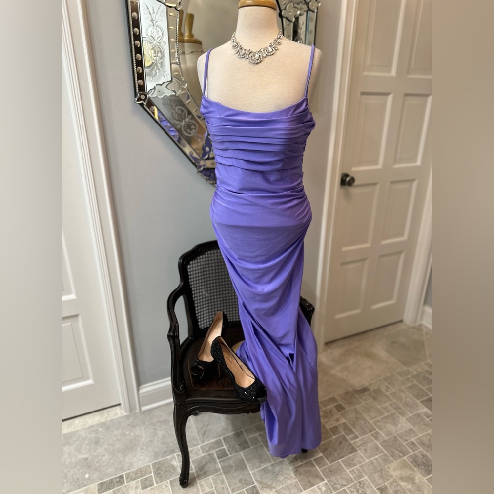 NWOT La Femme Gala Prom Cocktail Wedding Purple Tight Sexy Back Goddess - Picture 11 of 17